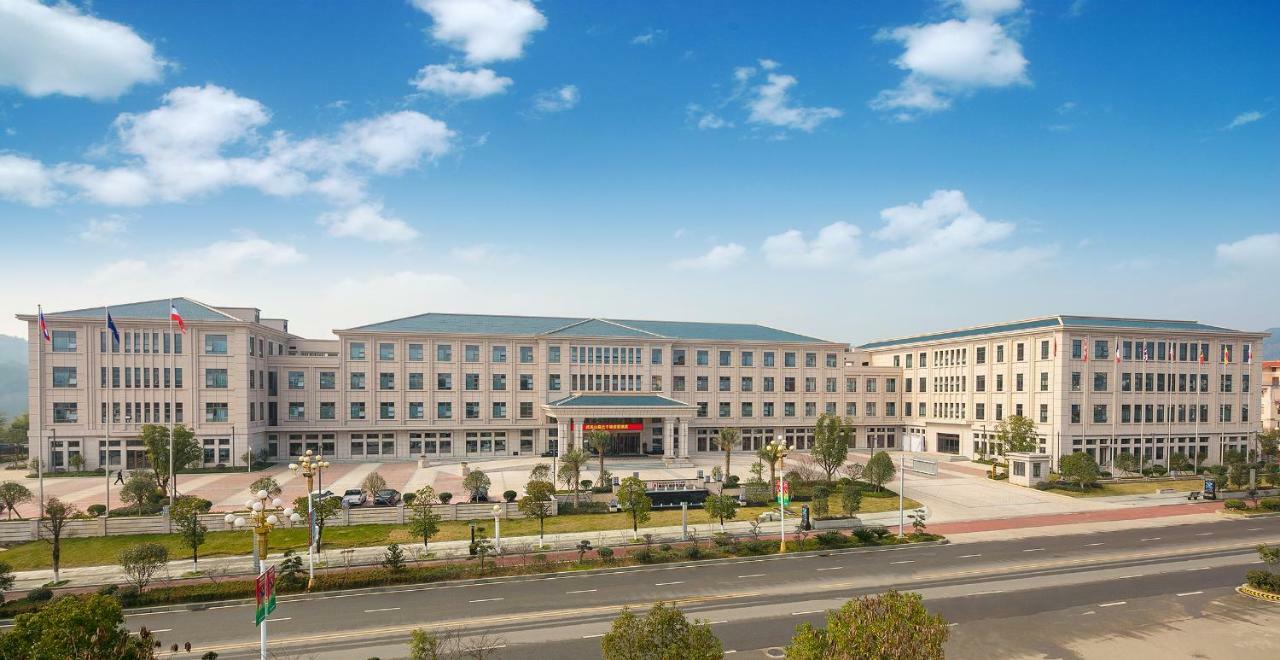 Millennium Resort Wuyishan Wuyishan  Exteriör bild